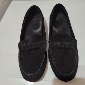 VIONIC BLACK FLAT